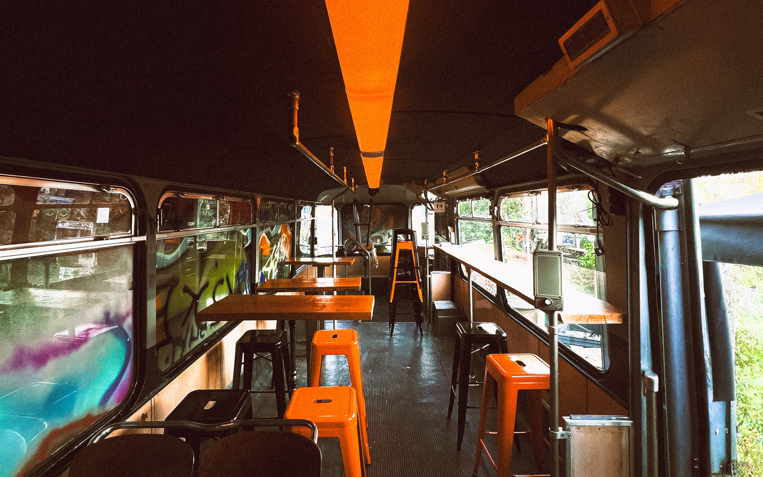 tram-bar-innen tram-bar-innen